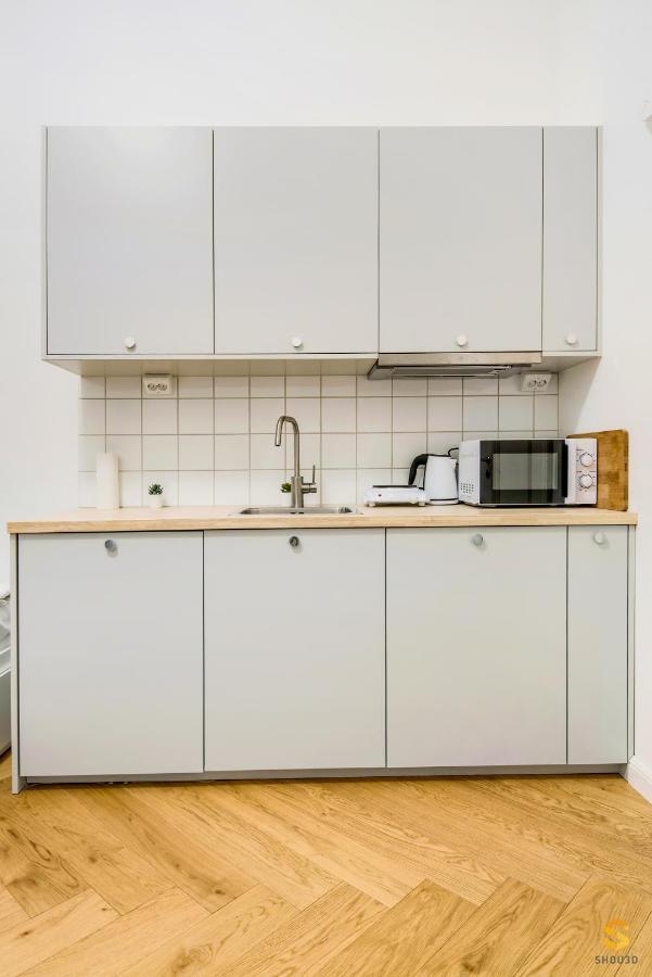 Apartamento Pieni Roobertinkatu Big 13 Helsinki Exterior foto
